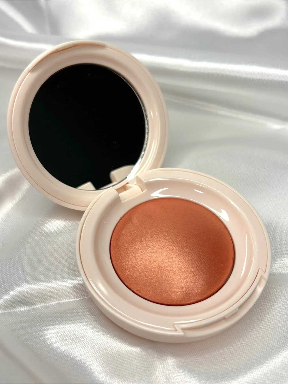 Rare Beauty Soft Pinch Luminous Powder Blush — Shade Joy